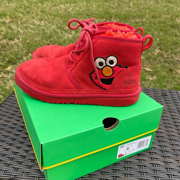 UGG Shoes Ugg Elmo Sesame Street Neumal Ii Size Us 6y Red Poshmark